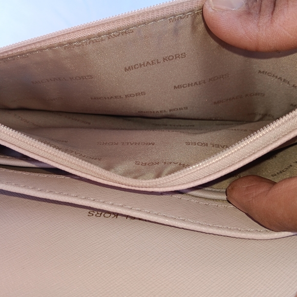 Handbag - Picture 5 of 16